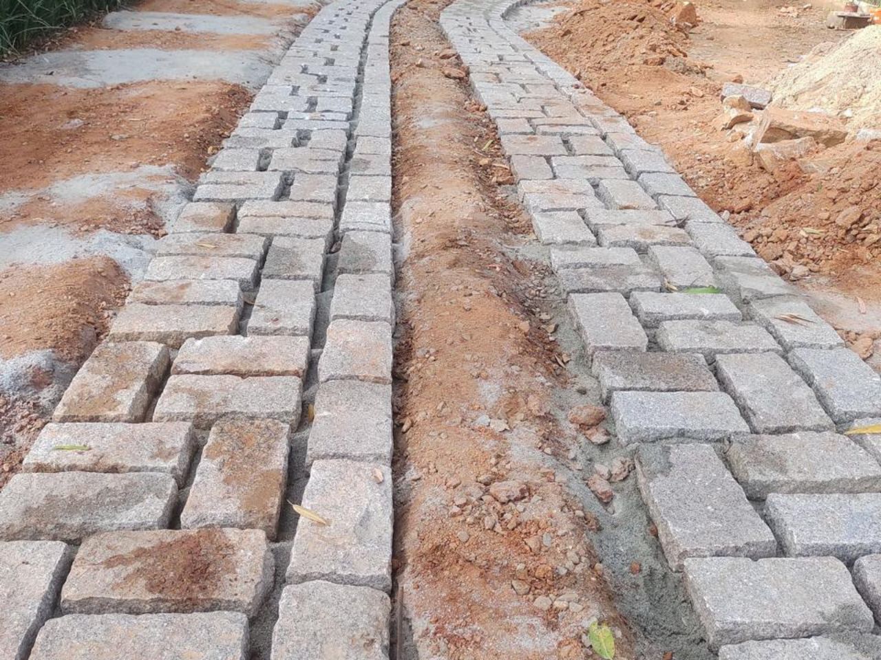 calçamento de pedras folheta